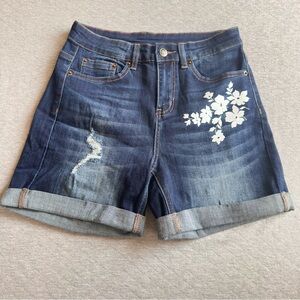 Jeans Shorts Women Size Small Factory Distressed Denim Painted feature  
cuffed